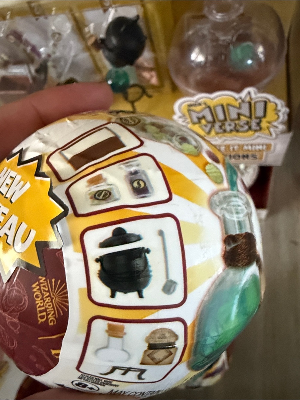 New Harry Potter mini verse display and 10 capsules - Picture 7 of 12